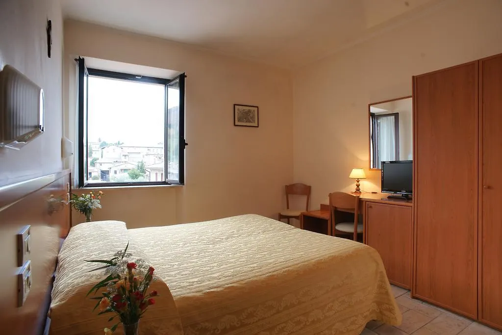 Hotel La Rocca Assisi