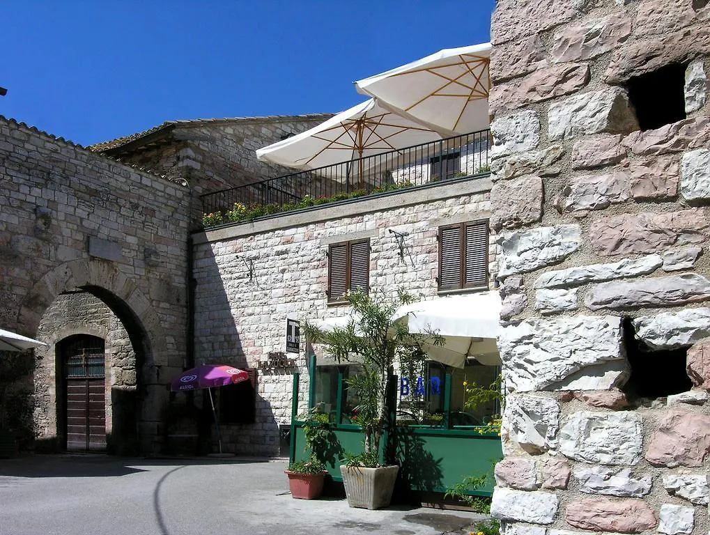 **  Hotel La Rocca Assisi Italien
