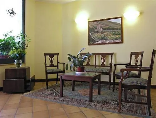 Hotel La Rocca Assisi 2*,  Italien
